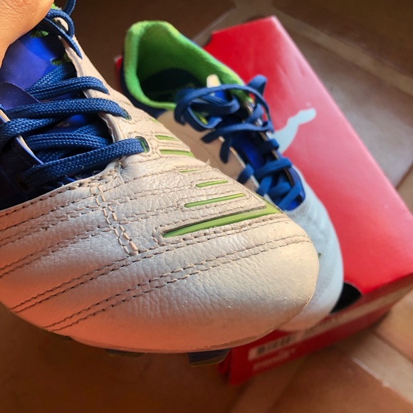 Women’s Puma Soccer Cleats - Picture 9 of 15